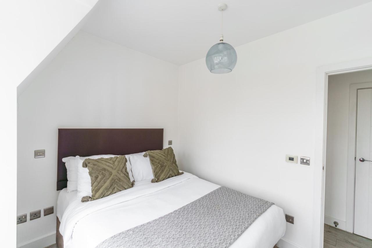 Top Floor Apartment High Street Kensington Лондон Экстерьер фото