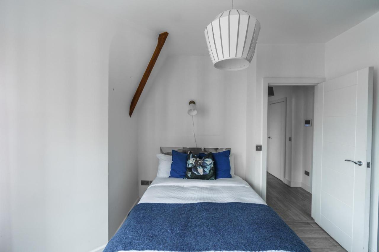 Top Floor Apartment High Street Kensington Лондон Экстерьер фото