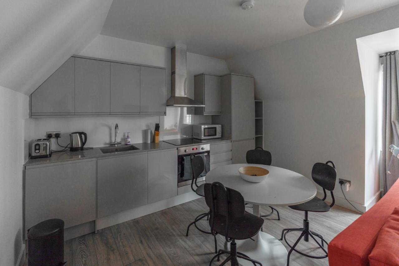 Top Floor Apartment High Street Kensington Лондон Экстерьер фото